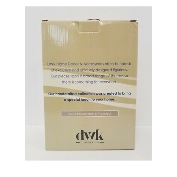 New In Box DWK Corp. Salt Lick Rustic Deer Resin & Glass Salt & Pepper Shakers - Picture 8 of 10